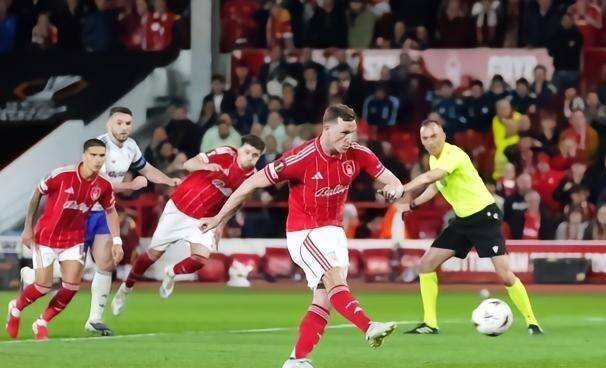 3-1！1-0！足坛疯狂一夜！英超狂欢，德甲绝境，西甲利好，欧冠名额之争一夜变天
